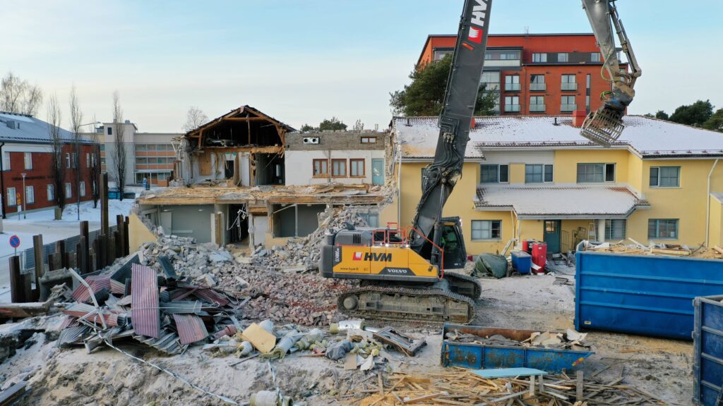 Purkutyöt ja kierrätyspalvelut